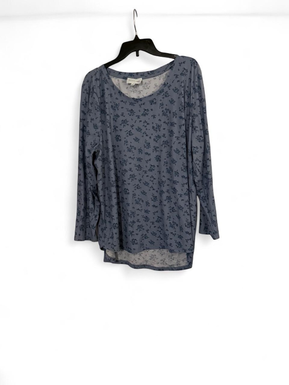 Olive & Oak Dusty Blue Floral Long-Sleeve Scoop Neck Top